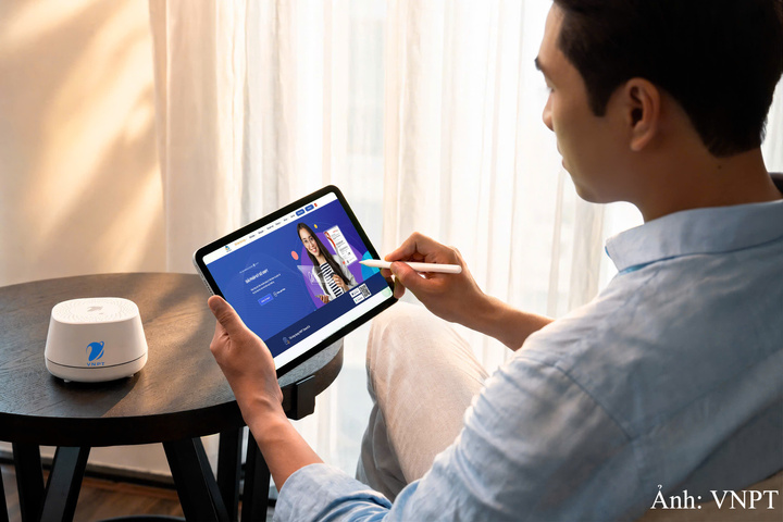 VNPT SmartCA đưa thao tác ký lên điện thoại và máy tính, giúp người có thẩm quyền xử lý công việc ở bất cứ đâu.