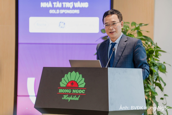 PGS.TS Đỗ Anh Tú - Chánh Văn phòng Hội Ung thư Việt Nam, Phó Giám đốc Bệnh viện K phát biểu khai mạc Hội nghị.