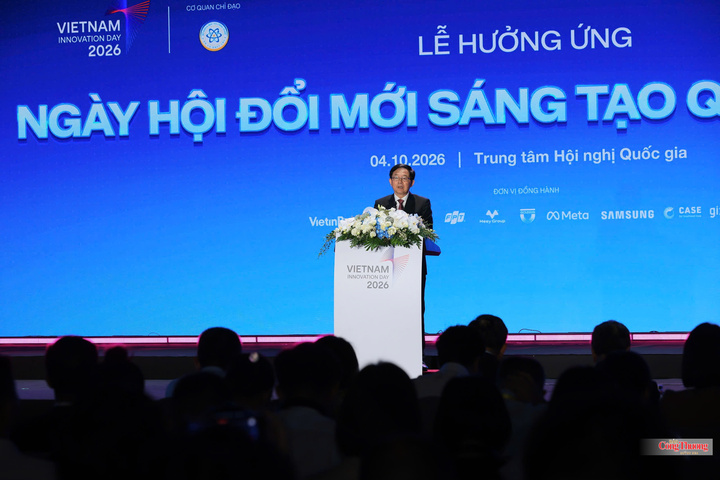 Phó Thủ tướng Chính phủ Hồ Quốc Dũng phát biểu tại sự kiện.