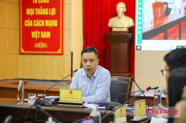 Thứ trưởng Bộ Công Thương Nguyễn Việt Sơn phát biểu.