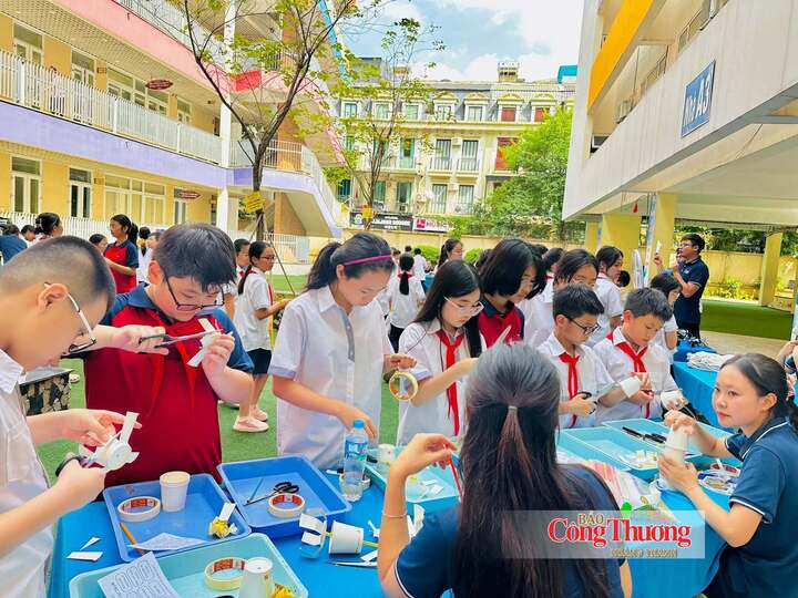 Trong từng hoạt động cụ thể, phụ huynh có thể tự nguyện hỗ trợ những thứ thiết thực.