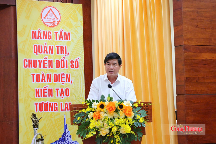 Ông Nguyễn Thiên Văn, Phó Chủ tịch UBND tỉnh Đắk Lắk phát biểu chỉ đạo tại Hội nghị.