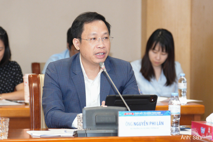 Ông Nguyễn Phi Lân - Vụ trưởng Vụ Dự báo, thống kê, Ngân hàng Nhà nước chia sẻ tại tọa đàm.