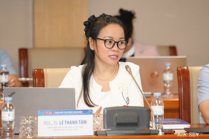 PGS.TS. Lê Thanh Tâm, Viện Ngân hàng - Tài chính, Đại học Kinh tế Quốc dân chia sẻ tại tọa đàm.