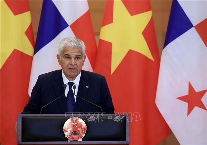 Tổng thống Cộng hòa  Panama José Raúl Mulino phát biểu.