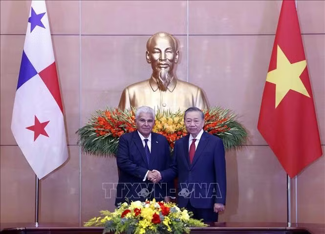 Tổng Bí thư, Chủ tịch nước Tô Lâm và Tổng thống Panama José Raúl Mulino.