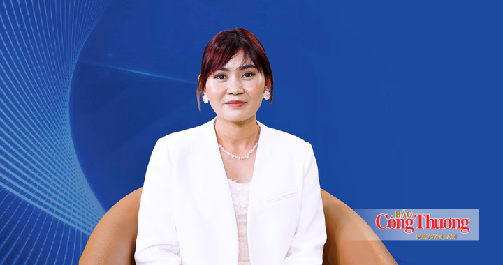 Bà Nguyễn Thị Huyền, Tổng Giám đốc Công ty CP Quế hồi Việt Nam (Vinasamex)