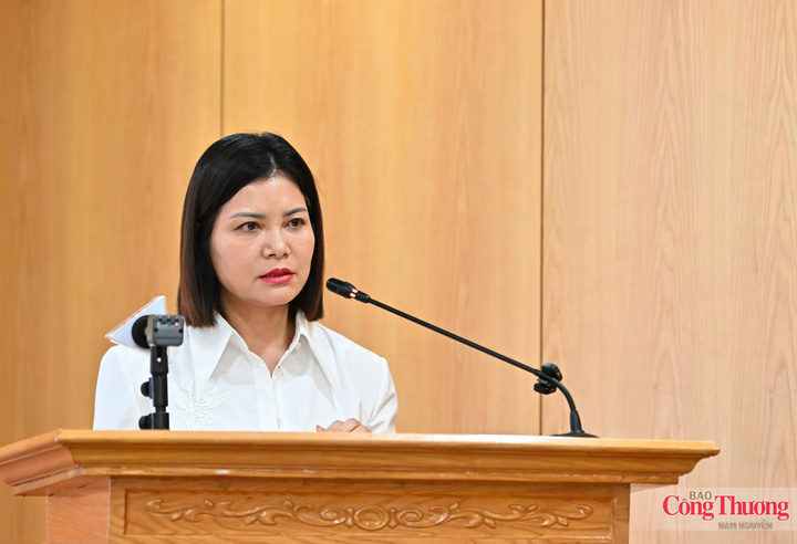 Bà Nguyễn Thúy Hiền - Phó Cục trưởng Cục Quản lý và Phát triển thị trường trong nước