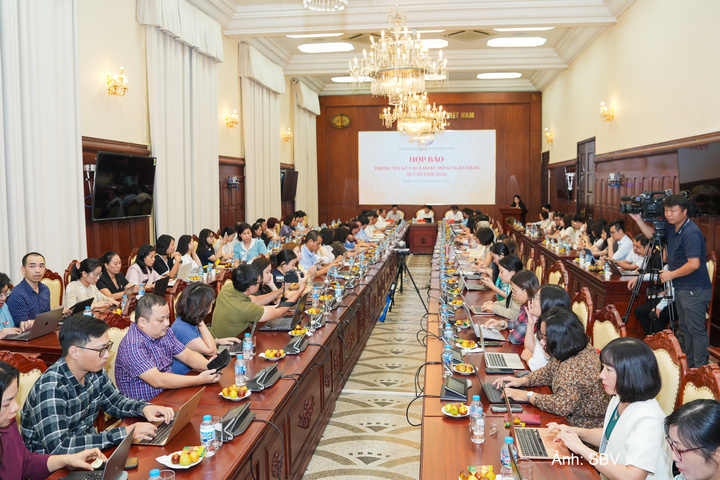 Họp báo công bố kết quả hoạt động ngân hàng quý III/2026.