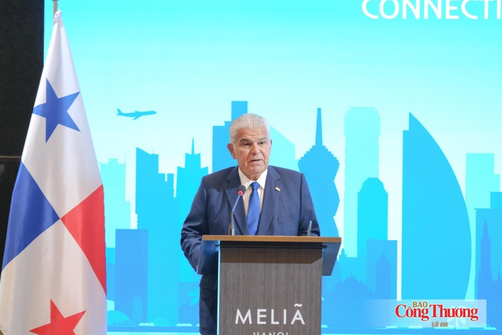 Tổng thống Panama José Raúl Mulino phát biểu tại Diễn đàn.
