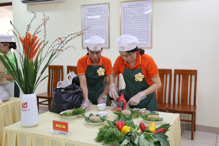 Học viện Chính trị: Sôi nổi Cuộc thi nấu ăn 'Bếp ấm yêu thương' kỷ niệm 20/10 - 12