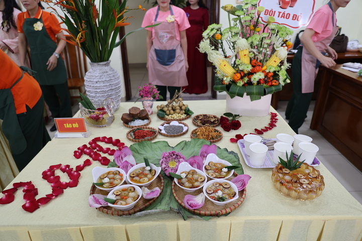 Mâm cỗ của đội Táo Đỏ giành giải Nhất.
