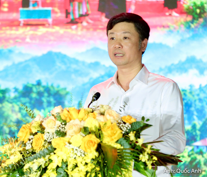 Ông Lê Văn Trung, Giám đốc Sở Văn hóa, Thể thao và Du lịch tỉnh Thanh Hoá phát biểu tại buổi lễ.