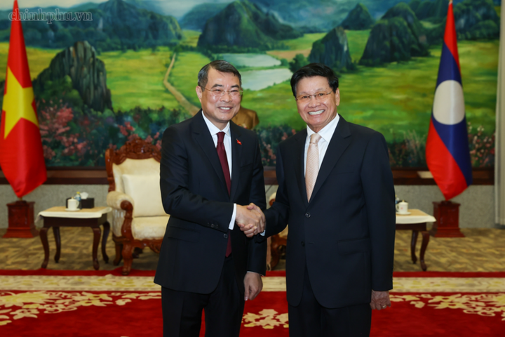 Thủ tướng Chính phủ Lê Minh Hưng hội kiến Tổng Bí thư, Chủ tịch nước Lào Thongloun Sisoulith.