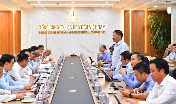 Chủ tịch HĐQT BSR Bùi Ngọc Dương đề nghị BSR và PV GAS tiếp tục mở rộng hợp tác trên cơ sở những kết quả đã đạt được.