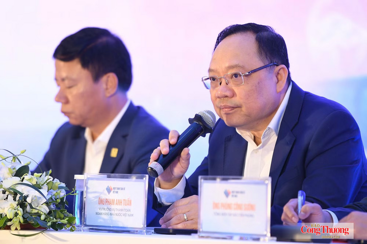 Ông Phạm Anh Tuấn, Vụ trưởng Vụ Thanh toán, Ngân hàng Nhà nước trả lời báo chí tại họp báo công bố chuỗi sự kiện Ngày Thanh toán số Việt Nam 2026.