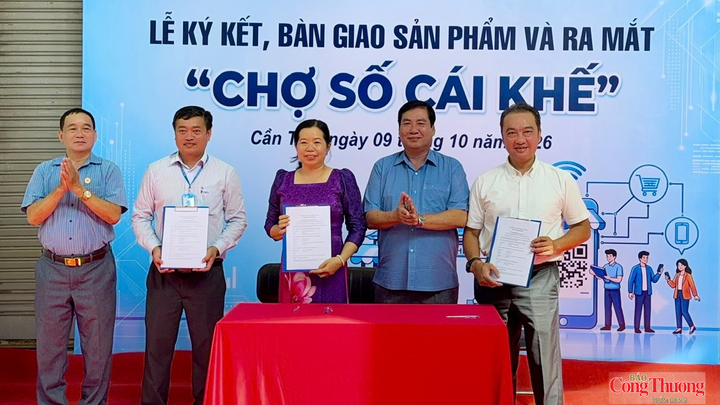 Nghi thức lễ ký kết, bàn giao sản phẩm và ra mắt Chợ số Cái Khế.