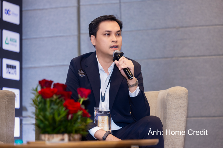 Ông Trịnh Bá Việt Xô - Trưởng phòng Phát triển Kinh doanh - Home Credit Việt Nam chia sẻ tại sự kiện.