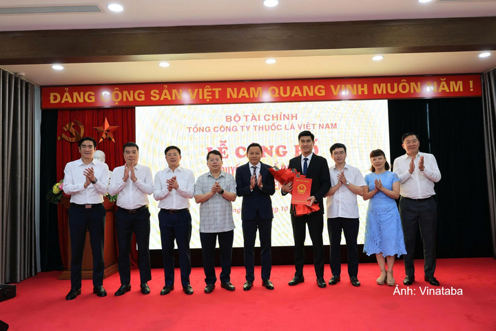 Vinataba công bố Quyết định bổ nhiệm Thành viên Hội đồng thành viên và Phó Tổng Giám đốc - 3