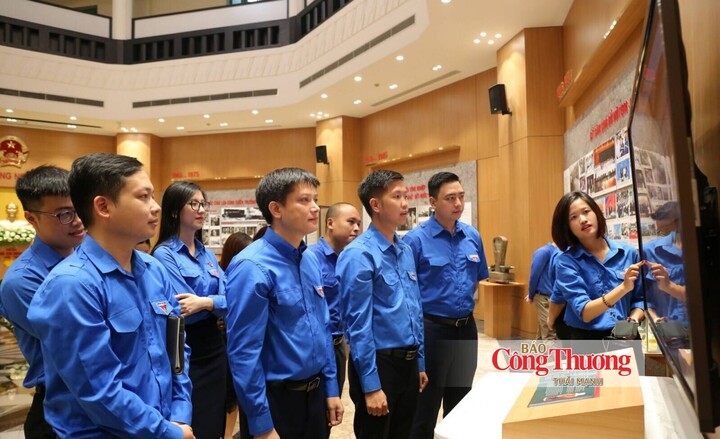 Đoàn Thanh niên Bộ Công Thương đã lồng ghép các hoạt động phát triển văn hóa đọc với phong trào “Tuổi trẻ sáng tạo” và những đợt sinh hoạt chính trị sâu rộng