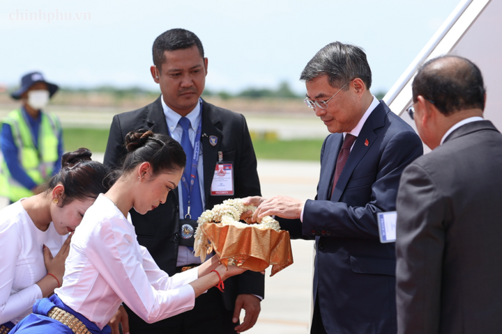 Thủ tướng Lê Minh Hưng tới Phnom Penh, bắt đầu chuyến thăm chính thức Campuchia - 2