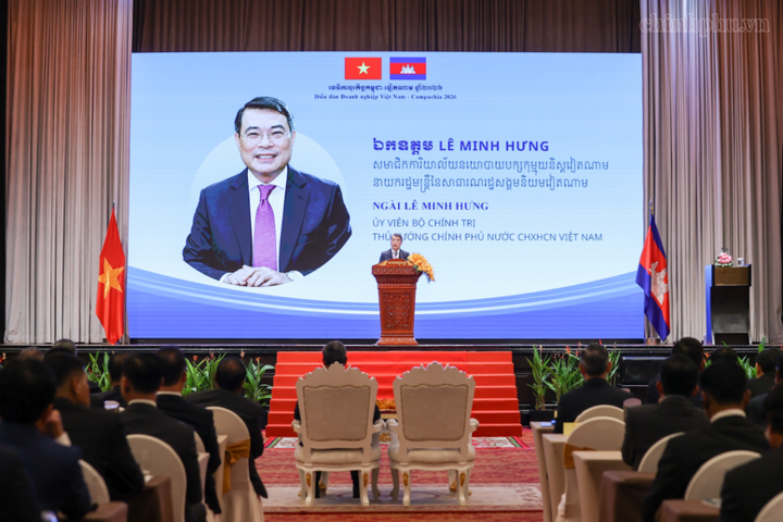 Thủ tướng nhấn mạnh, hai nền kinh tế Việt Nam và Campuchia có tính bổ trợ rất cao.