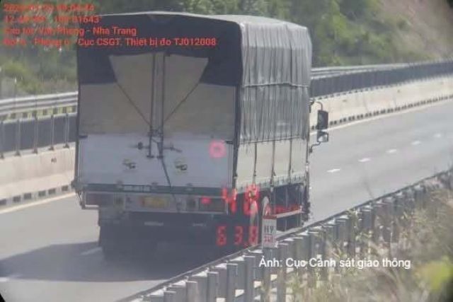 Lực lượng Cảnh sát giao thông không thực hiện đo tốc độ và xử lý các phương tiện đi dưới tốc độ tối thiểu tại những đoạn dốc trên đường cao tốc từ 1/10/2026 đến khi có thông báo mới nhất.