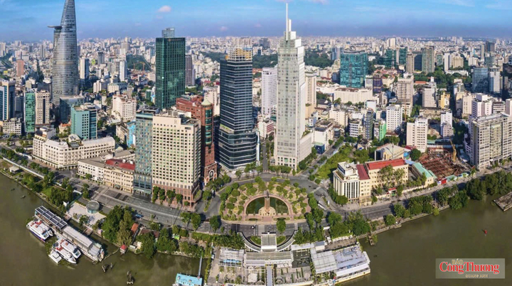 TP. Hồ Chí Minh đang lấy ý kiến dự thảo Nghị quyết của HĐND Thành phố về phát hành trái phiếu đô thị, trái phiếu công trình, nhằm tạo thêm kênh huy động vốn trung và dài hạn cho các dự án trọng điểm.