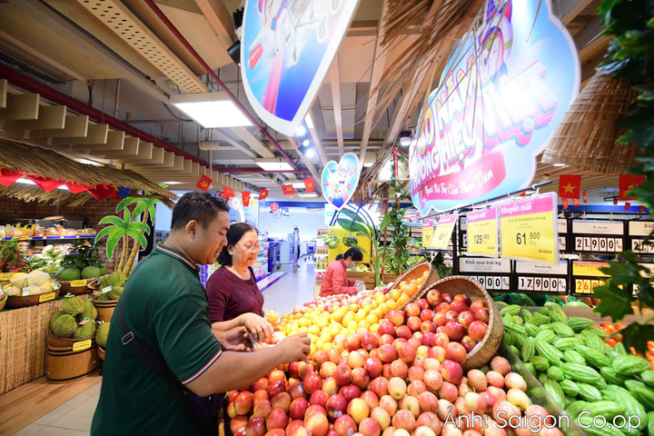 Giảm sử dụng túi nilon được Saigon Co.op triển khai xuyên suốt các hoạt động kinh doanh, mục tiêu thúc đẩy tiêu dùng xanh bền vững.