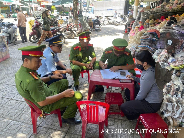 Việc kiểm tra, kiểm soát không chỉ trong giờ hành chính mà còn cả ngày nghỉ cuối tuần, ngày lễ...