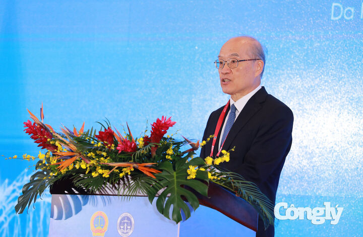 Ngài Trương Quân, Ủy viên Ban Chấp hành Trung ương Đảng Cộng sản Trung Quốc, Đại thẩm phán thứ nhất, Chánh án Tòa án nhân dân tối cao Trung Quốc.