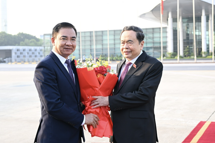 Lễ tiễn Chủ tịch Quốc hội Trần Thanh Mẫn tại sân bay Quốc tế Nội Bài.