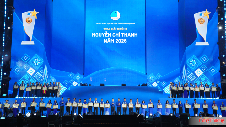 70 cán bộ Hội tiêu biểu có thành tích xuất sắc trên toàn quốc vinh dự nhận Giải thưởng Nguyễn Chí Thanh năm 2026 tại lễ kỷ niệm.