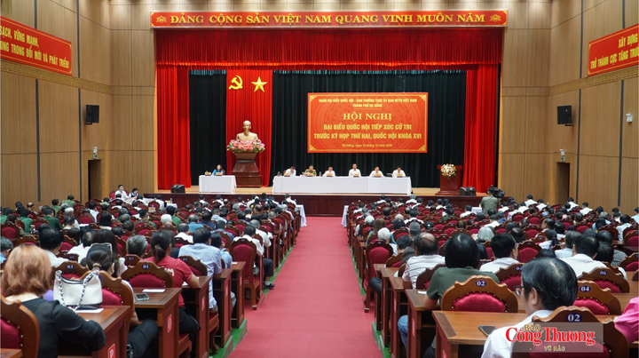 Đông đảo cử tri các phường: Hải Châu, Hòa Cường, Thanh Khê, Sơn Trà, An Hải tham dự Hội nghị.