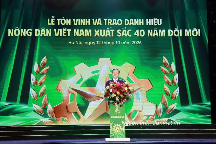 Ông Lương Quốc Đoàn, Ủy viên Ban Chấp hành Trung ương Đảng, Chủ tịch Trung ương Hội Nông dân Việt Nam phát biểu tại sự kiện.