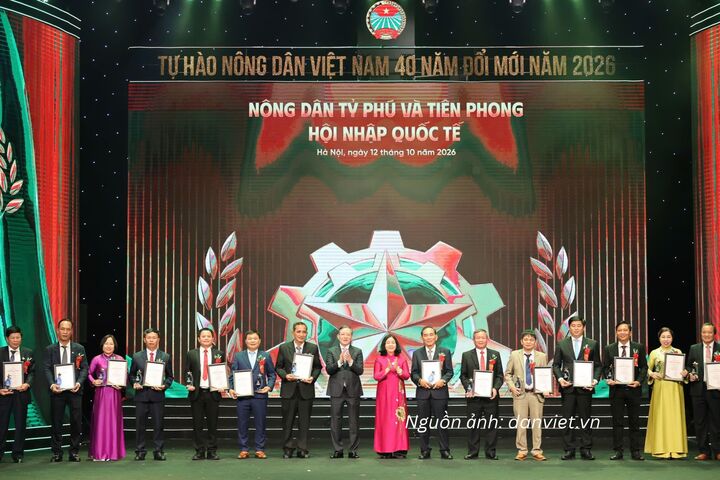 Vinh danh nông dân tỷ phú và tiên phong hội nhập quốc tế.