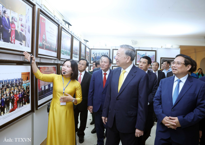 Tổng Bí thư Tô Lâm và các đồng chí lãnh đạo Đảng, Nhà nước dự Lễ kỷ niệm 80 năm Ngày truyền thống ngành văn hoá (28/8/1945 - 28/8/2025), ngày 23/8/2025 - Ảnh: TTXVN