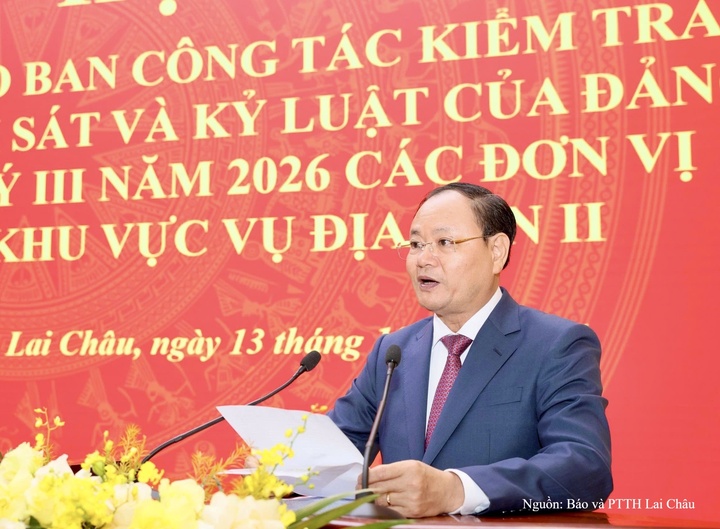 Bí thư Tỉnh ủy Lai Châu Lê Minh Ngân phát biểu tại hội nghị
