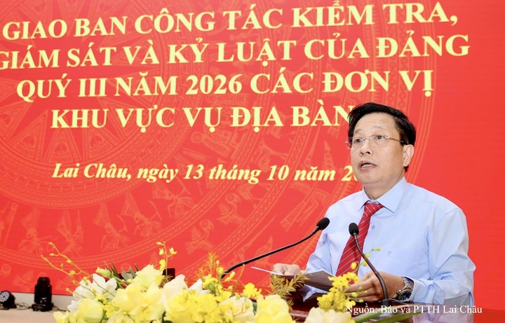 Phó Chủ nhiệm Ủy ban Kiểm tra Trung ương Hà Quốc Trị phát biểu kết luận hội nghị