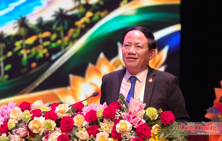 Chủ tịch UBND tỉnh Gia Lai Phạm Anh Tuấn phát biểu chỉ đạo tại chương trình.