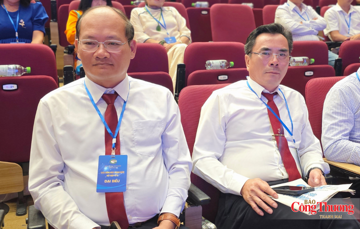 Lãnh đạo xã Gào tham dự chương trình.