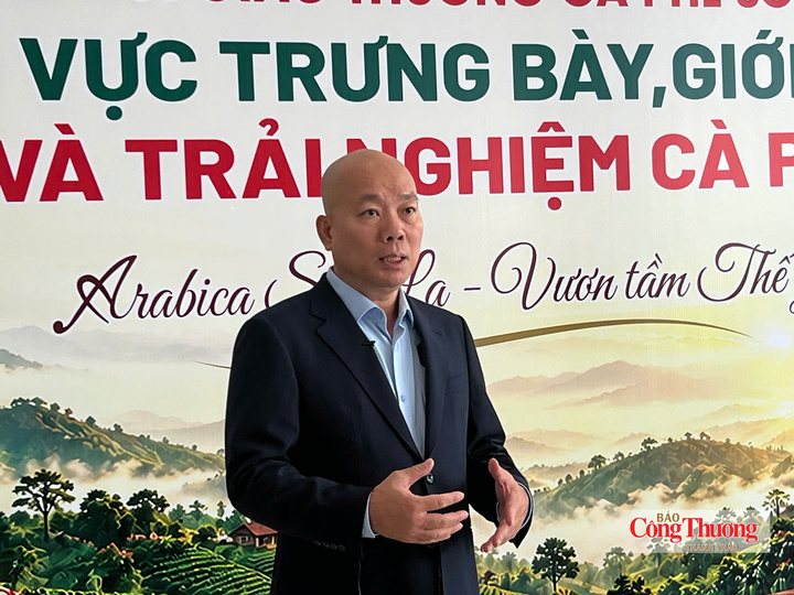 Ông Vũ Bá Phú, Cục trưởng Cục Xúc tiến thương mại (Bộ Công Thương), nhấn mạnh yêu cầu chuyển từ bán sản phẩm sang bán giá trị và bản sắc vùng trồng, qua đó nâng cao sức cạnh tranh của thương hiệu cà phê Việt Nam.