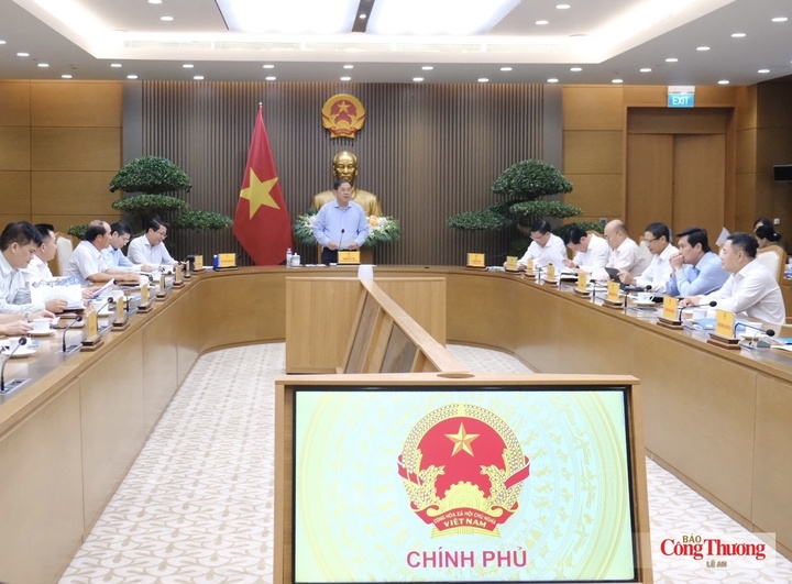 Toàn cảnh phiên họp.