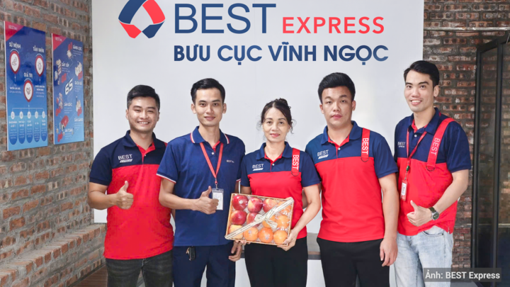 Đại diện BEST Express thăm hỏi và đồng hành cùng các đối tác bưu cục nhượng quyền.