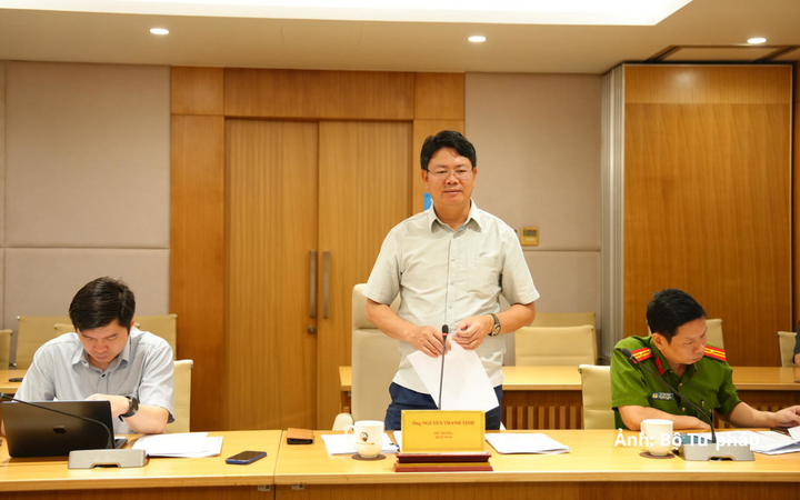 Thứ trưởng Bộ Tư pháp Nguyễn Thanh Tịnh, Trưởng Đoàn kiểm tra chủ trì buổi làm việc.