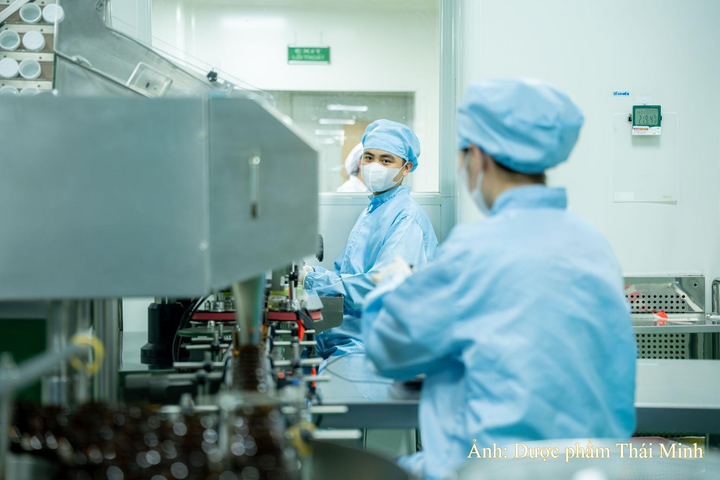 Dây chuyền sản xuất đạt chuẩn GMP tại Nhà máy Thái Minh Hitech.