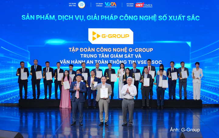 VSEC SOC vinh dự nhận giải “Sản phẩm, dịch vụ, giải pháp công nghệ chuyển đổi số xuất sắc”.