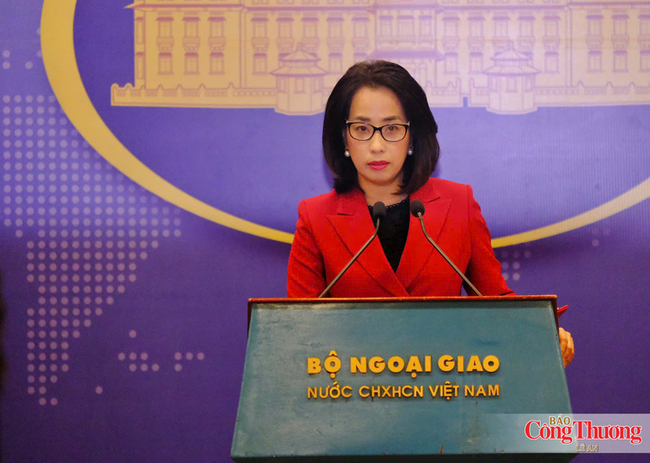 Người phát ngôn Phạm Thu Hằng chủ trì họp báo thường kỳ Bộ Ngoại giao