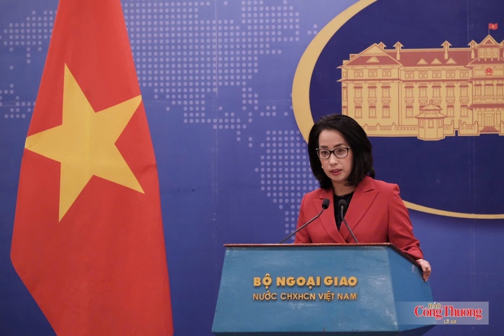 Người Phát ngôn Bộ Ngoại giao Phạm Thu Hằng.