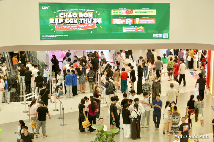 Theo bà Hường, không gian mua sắm hiện đại, hàng hóa đa dạng và các dịch vụ được bố trí tập trung giúp người dân thuận tiện hơn khi lựa chọn sản phẩm. Bà cũng kỳ vọng trung tâm sẽ có thêm nhiều chương trình khuyến mại thiết thực, đồng thời tạo cơ hội để người tiêu dùng tiếp cận các sản phẩm chất lượng với mức giá phù hợp.